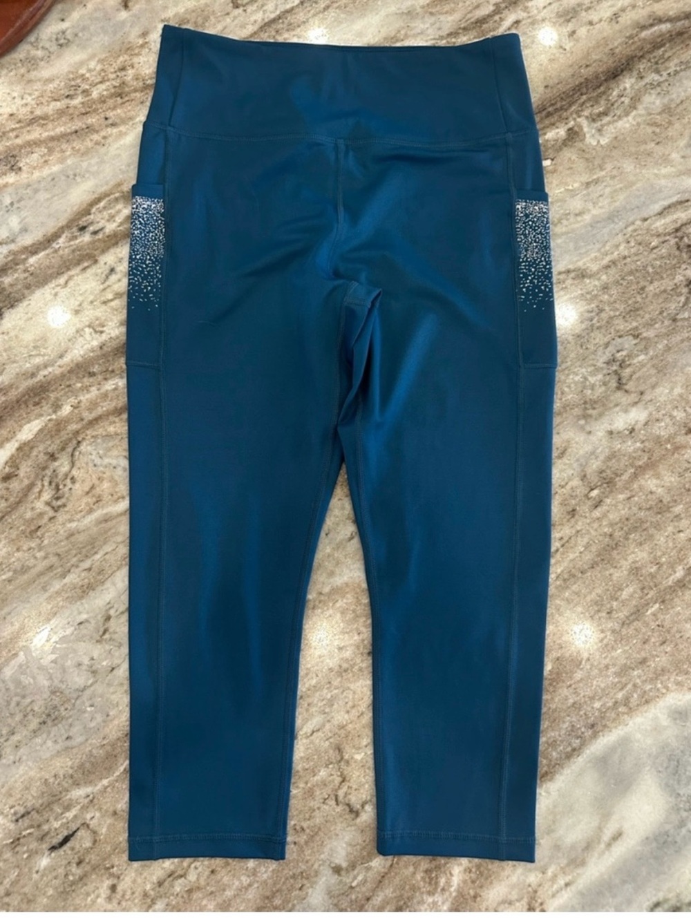 ZYIA Teal Capri Leggings with Silver Speckle Side Pockets